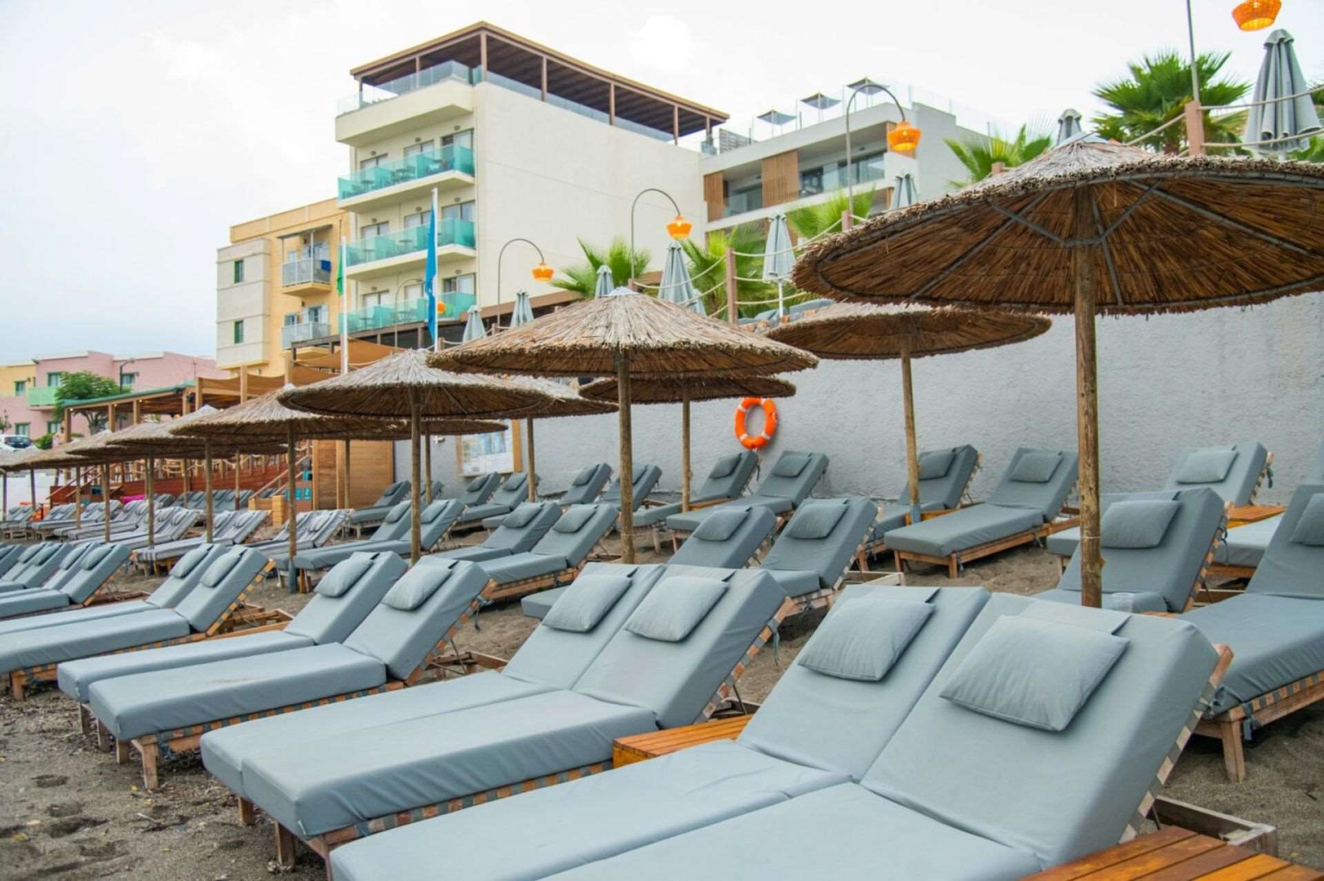 Akasha Beach Hotel