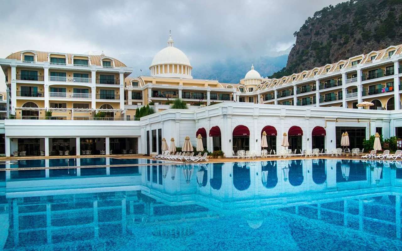 Fashiontv Luxe Resort