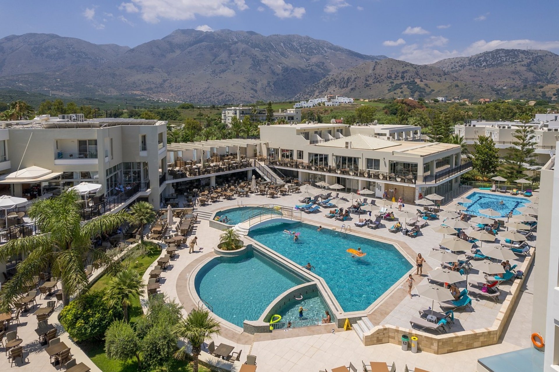 Vantaris Palace Hotel