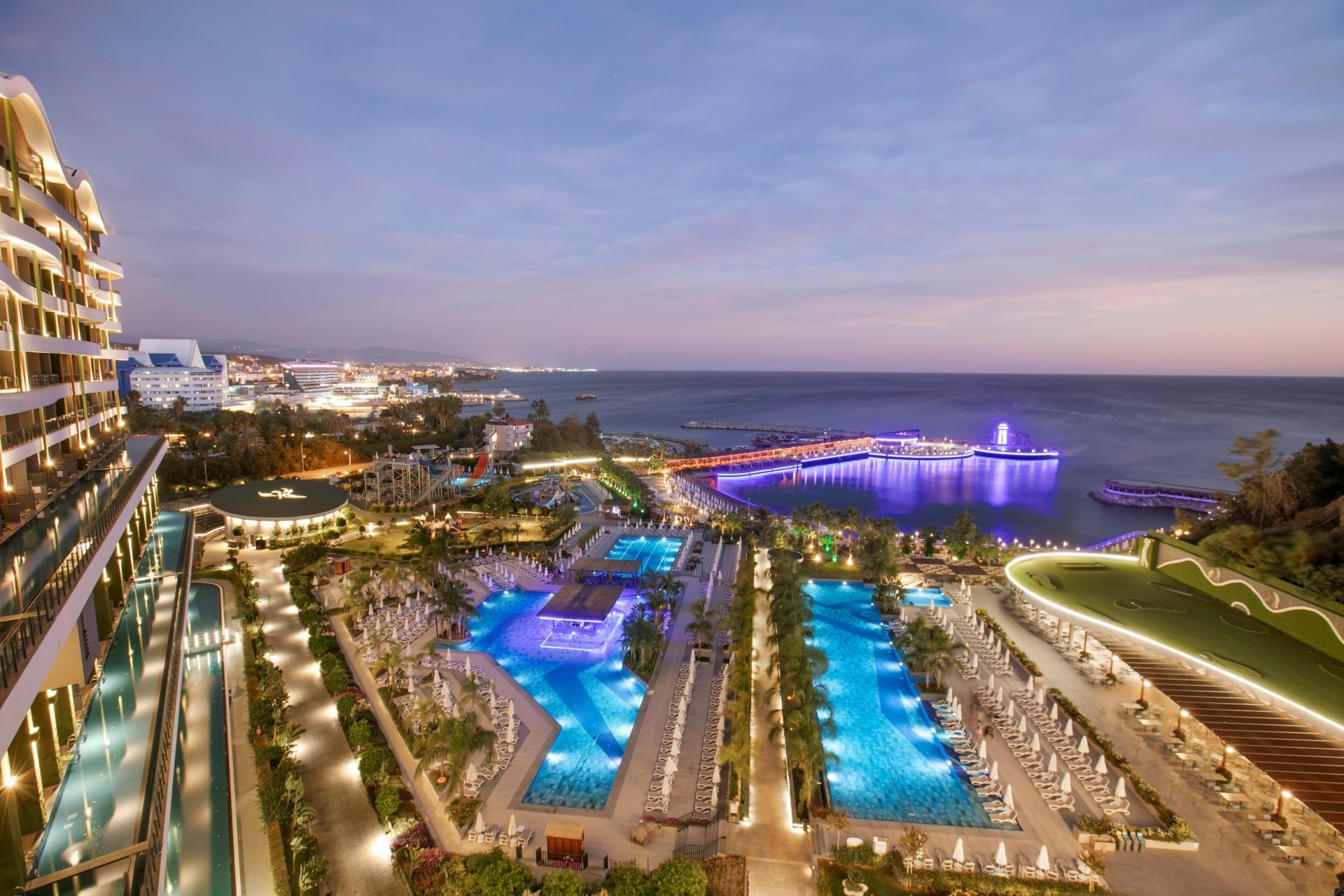 Mylome Luxury Hotel Resort