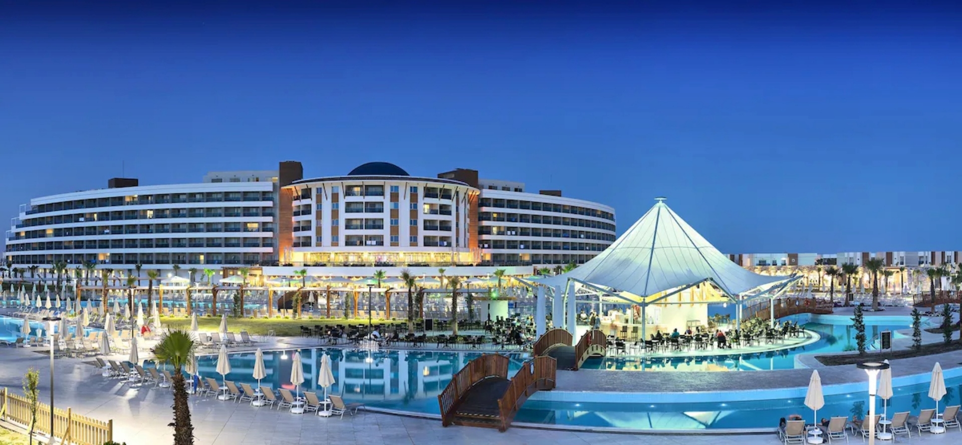 Aquasis De Luxe Resort & Spa
