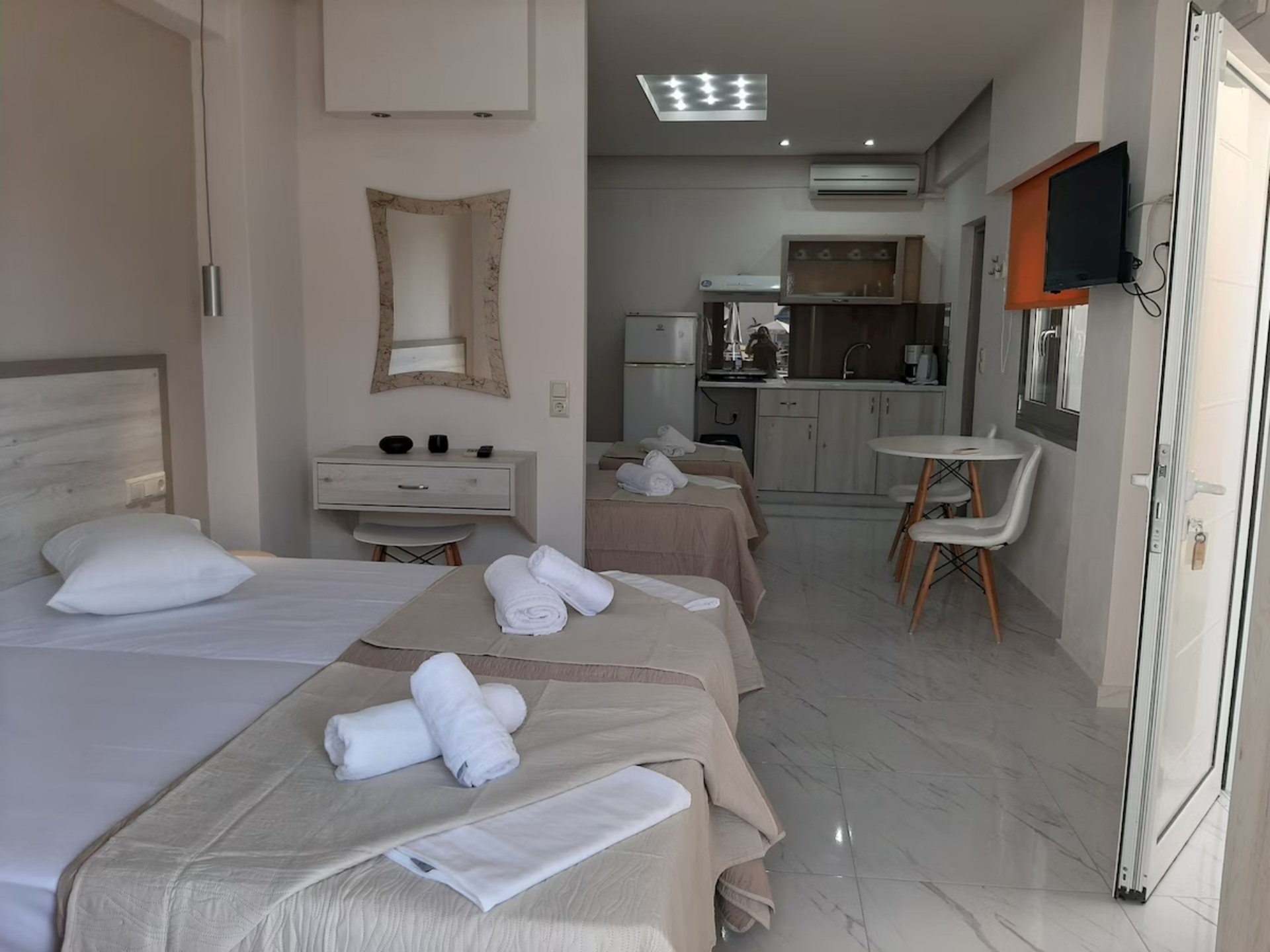 Sirena Apartments