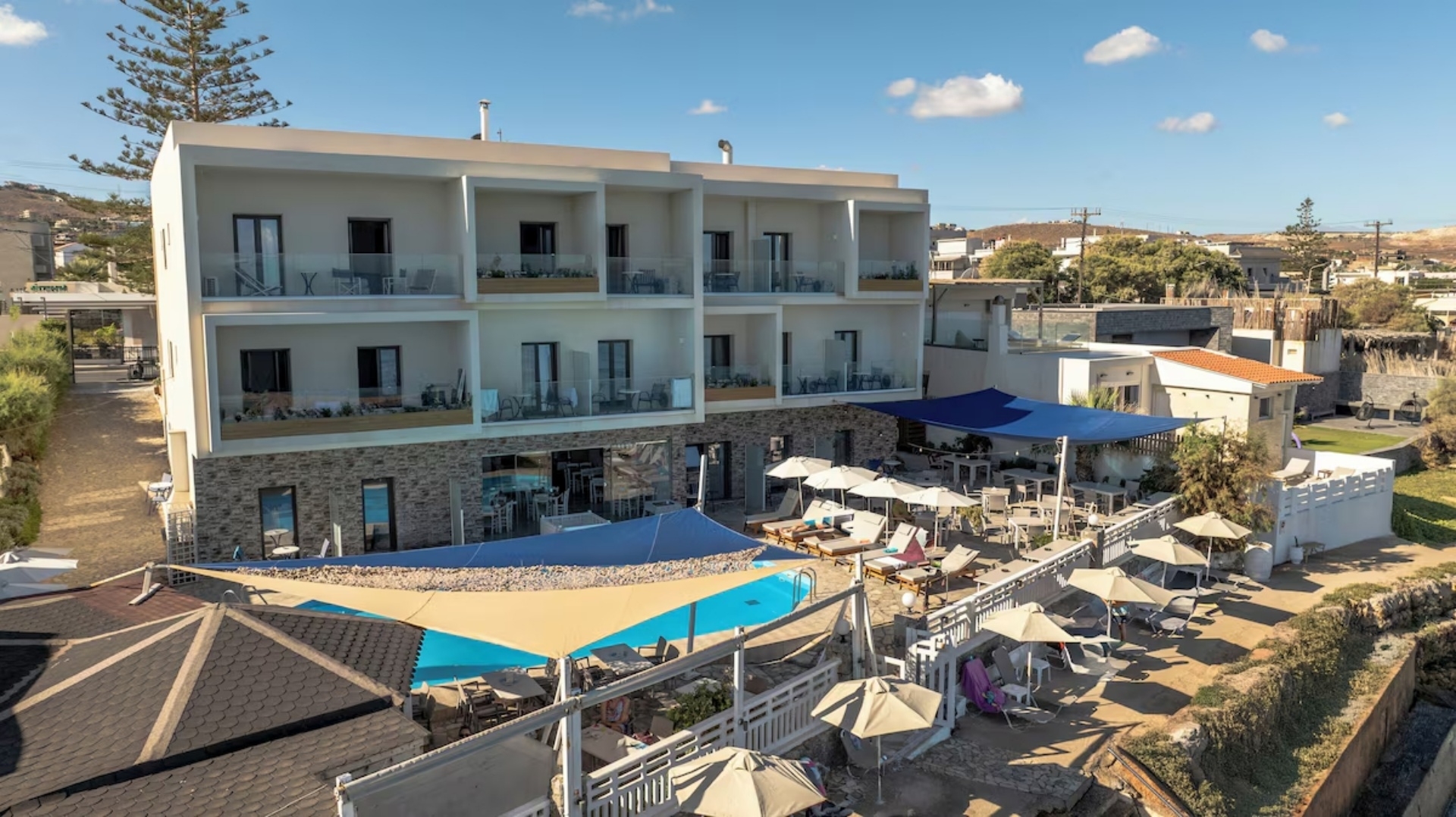 Sunset  Beach Hotel