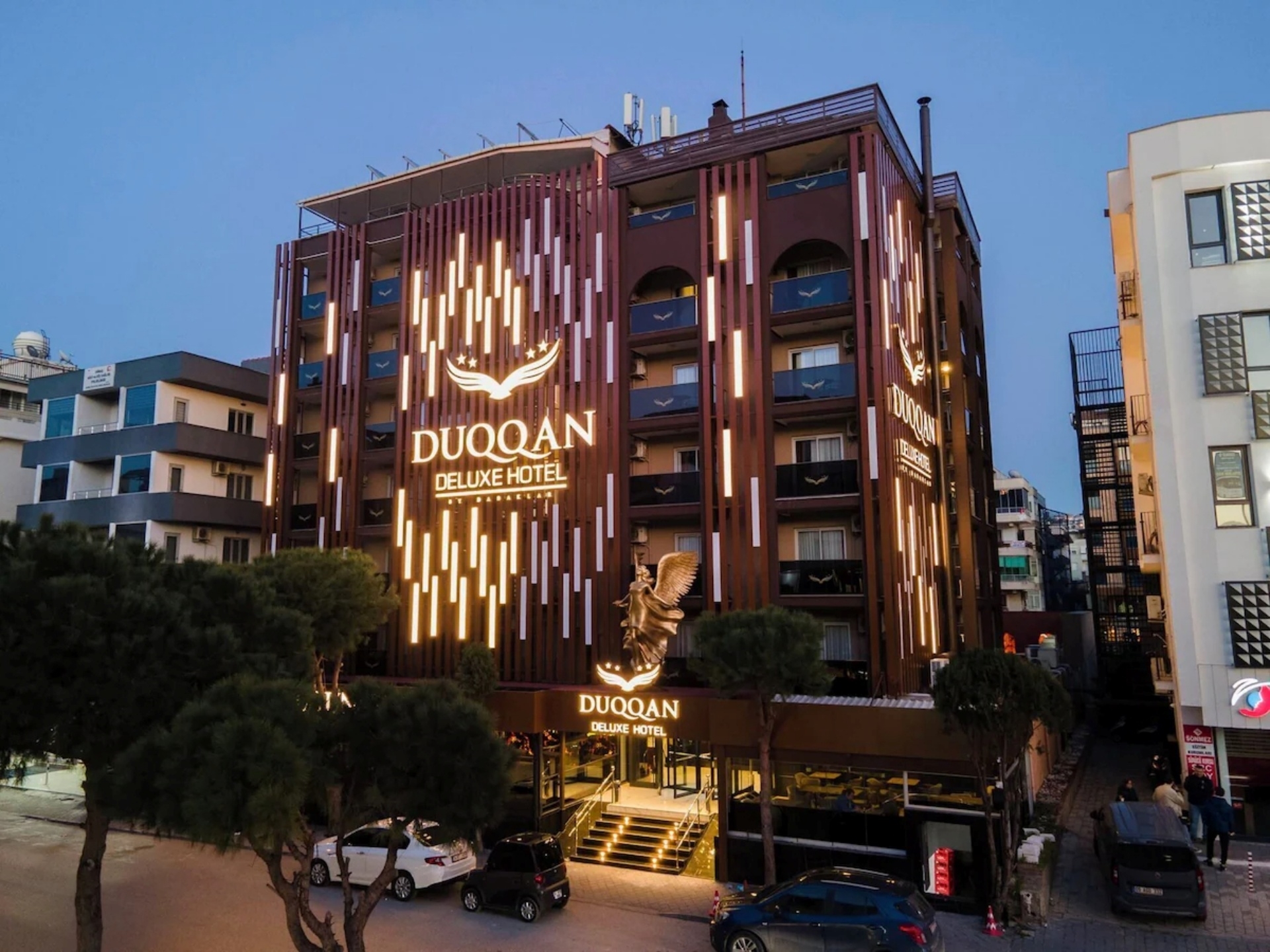 Duqqan Deluxe Hotel