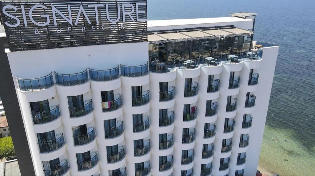 Signature Blue Resort