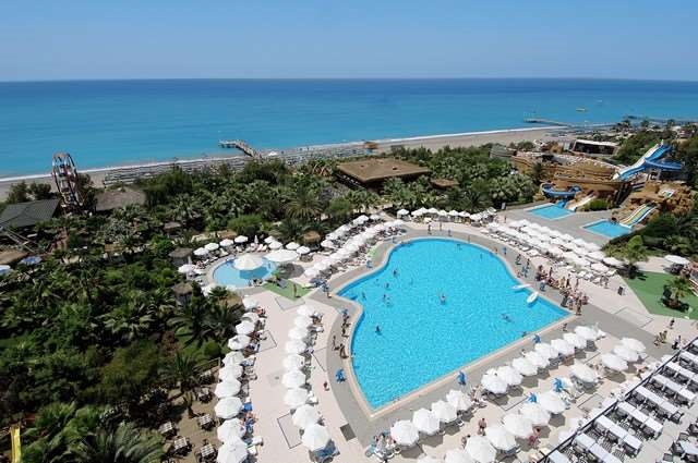 Delphin Deluxe Hotel