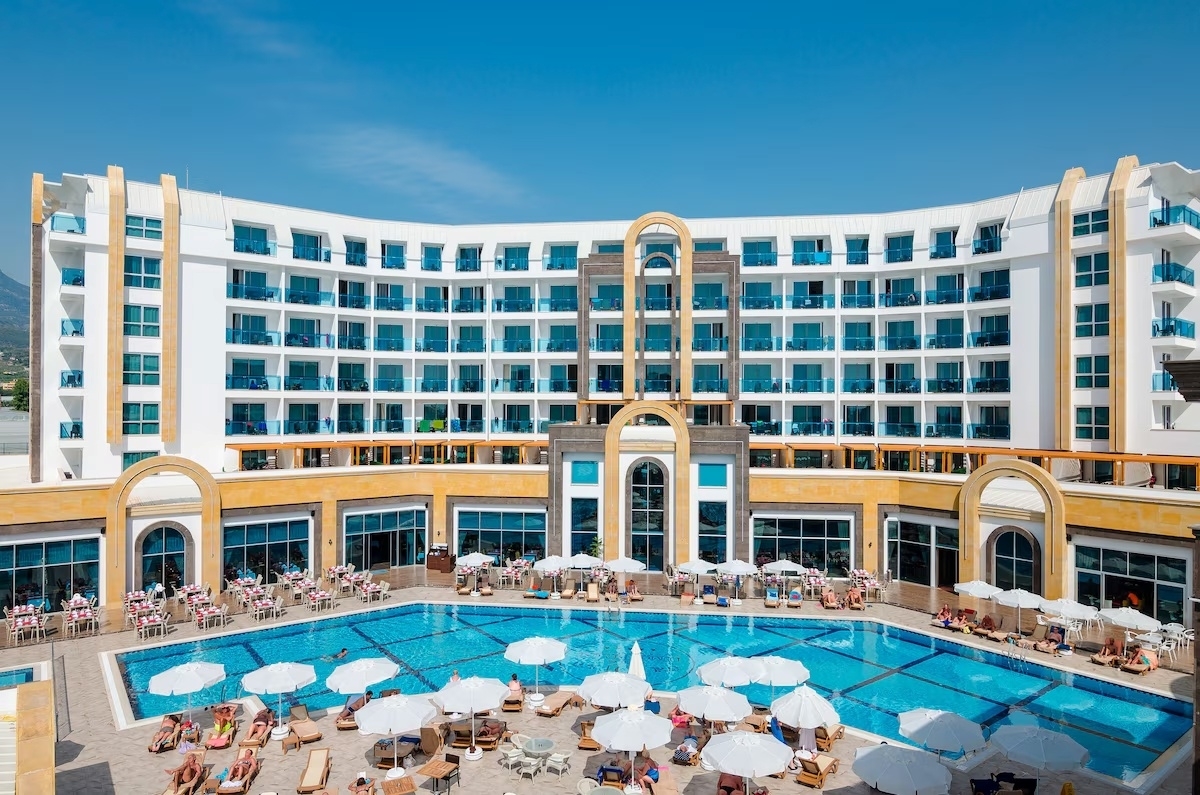The Lumos Deluxe Resort Hotel and Spa